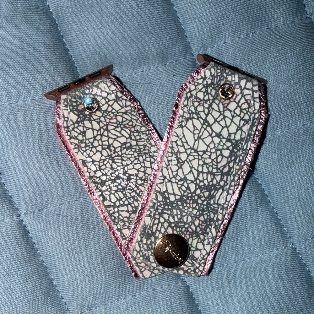 Sparkle Crackle Leather Apple Watch Band Connector - Pink Trim